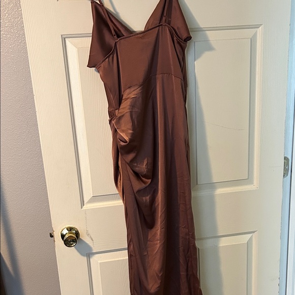 Asymmetrical Dress - Picture 5 of 7